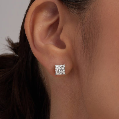 Essential Natural Princess Solitaire Stud Earring