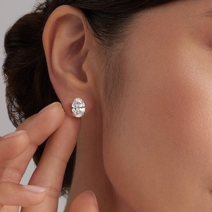 Essential Natural Oval Solitaire Stud Earring